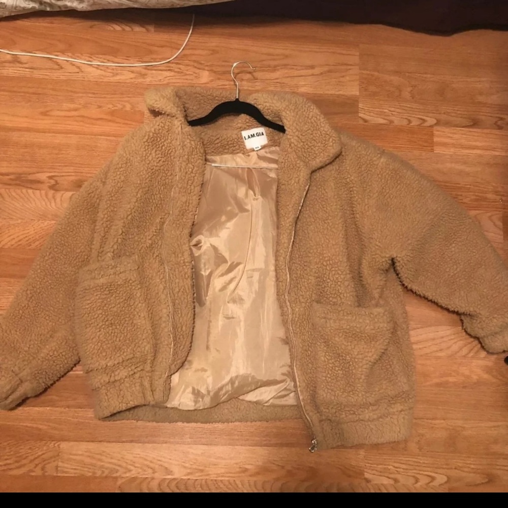 I am Gia teddy coat size XS